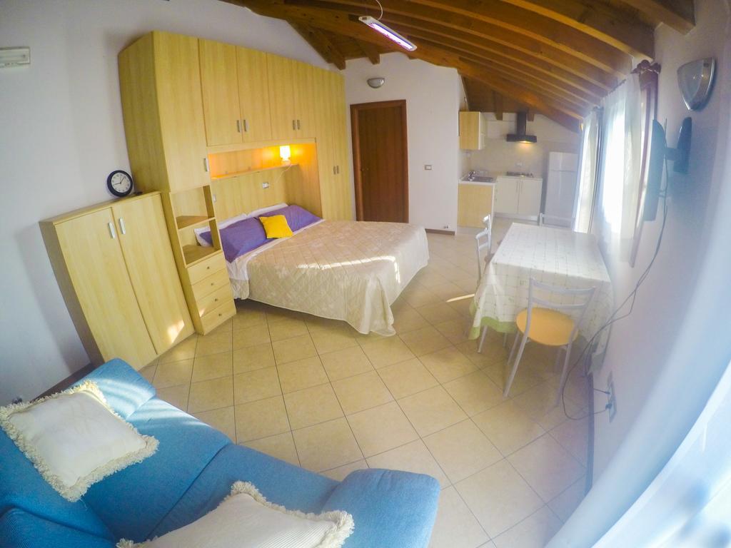 Residence Mediterraneo - Agenzia Cocal Каорле Стая снимка